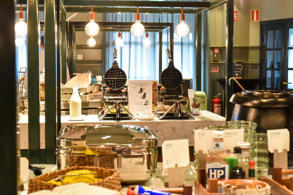 Photo by: Wayne Photography
Albinsrogatan 53, 214 67 Malmö
0701-902409
alex@wayne.nu Breakfast